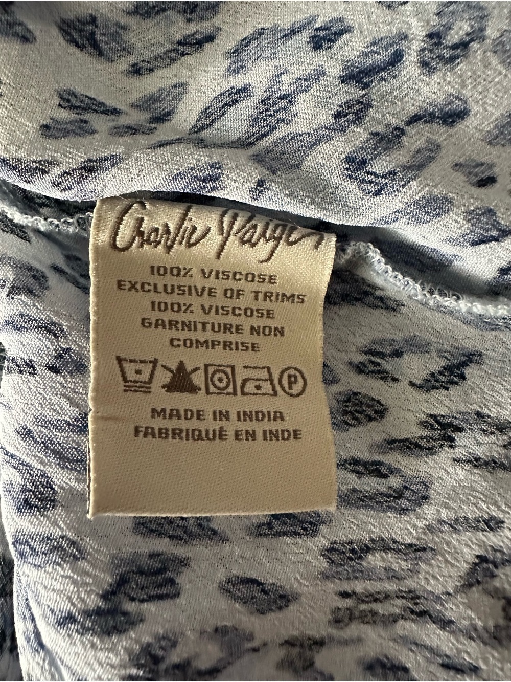 Charlie Paige Navy and Light Blue Leopard Print Blouse size XL/TG - Picture 6 of 6